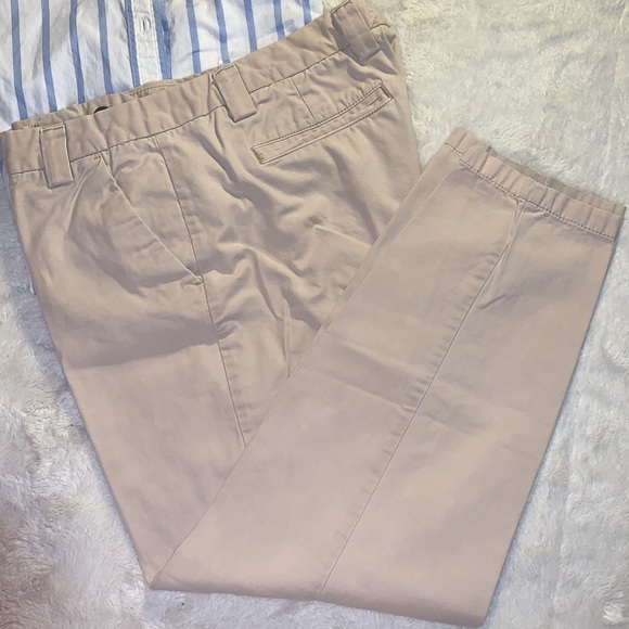 Gap Khakis Straight Leg low rise Size 10 - Picture 7 of 8